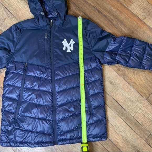 New York Yankees G-III Storm Hoodie Puffer Jacket - Picture 8 of 13